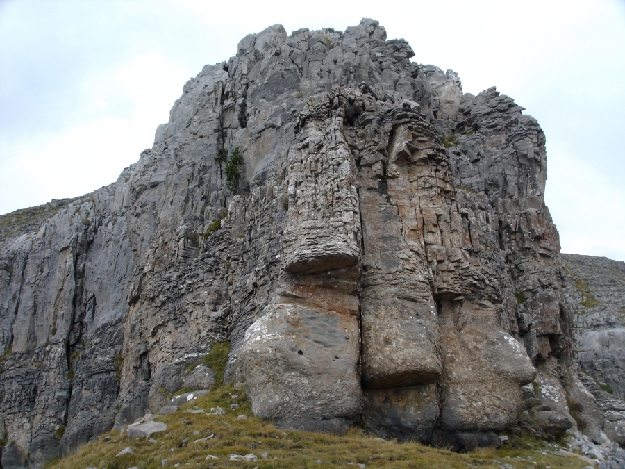 DSC03161.jpg - Sleeping giant: rock at the Faja de las Flores